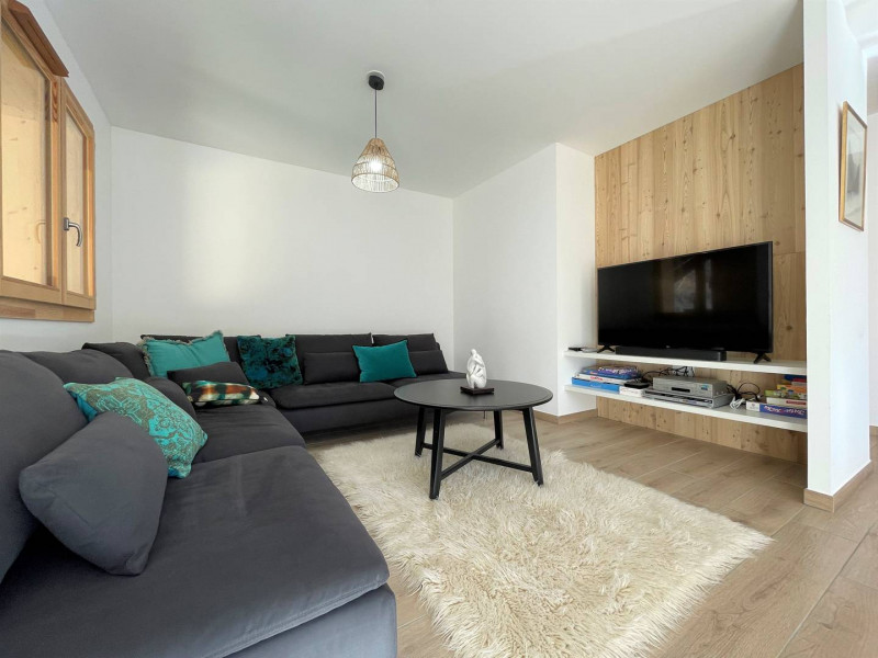 _clients_210510004_photos_18067u_10213671