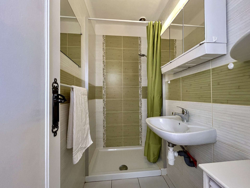 _clients_210510004_photos_20550h_10146508