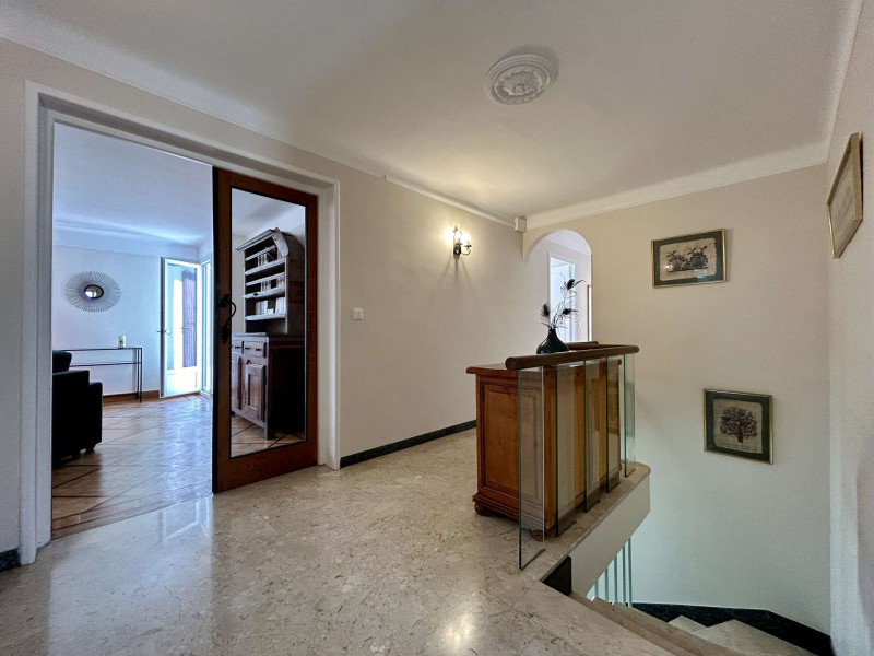 _clients_210510004_photos_20550p_10513376