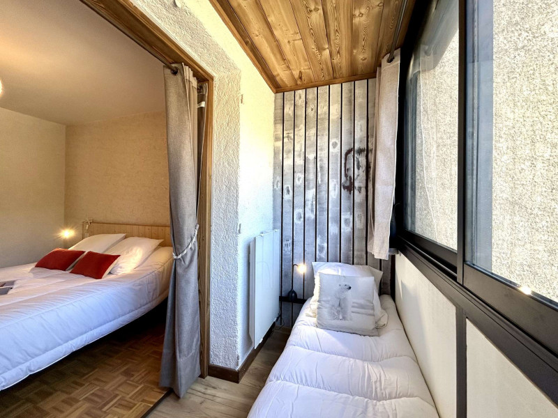 _clients_210510004_photos_23990h_10782227