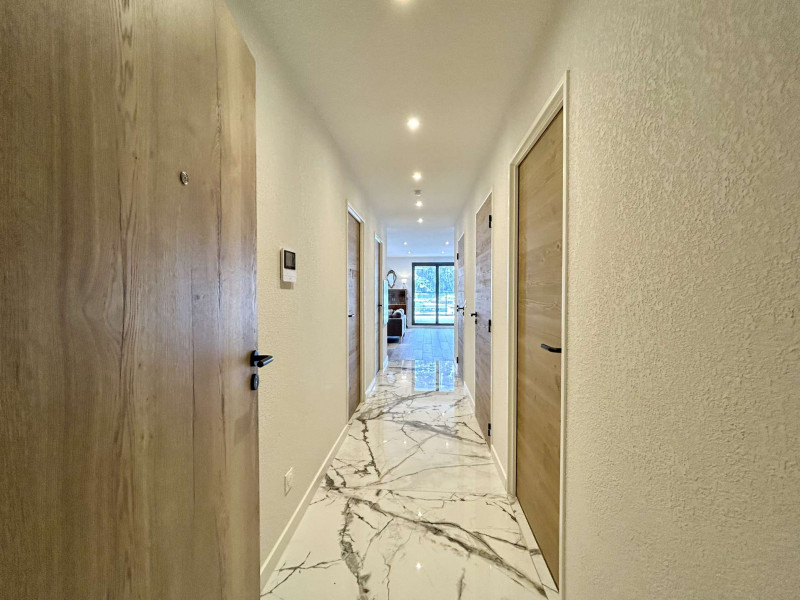 _clients_210510004_photos_26732m_10744382