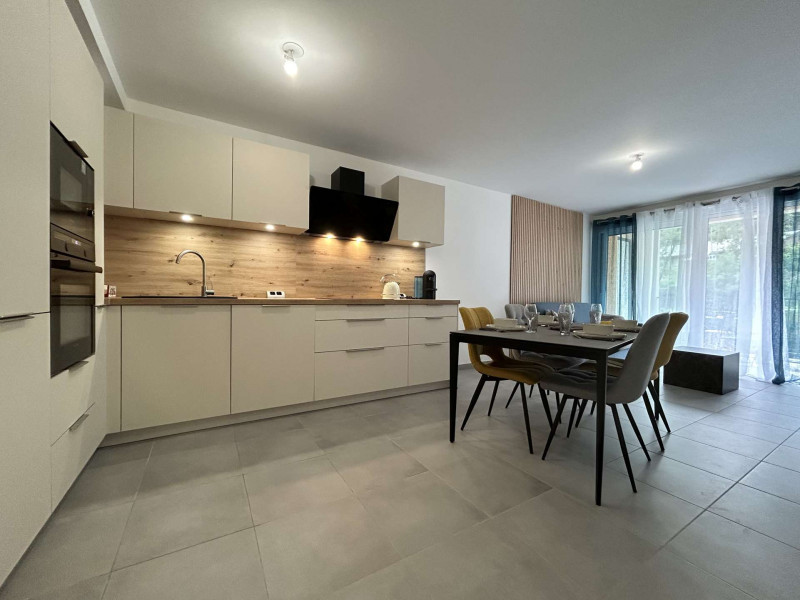 _clients_210510004_photos_28145q_12071232 _clients_210510004_photos_28145q_12071232