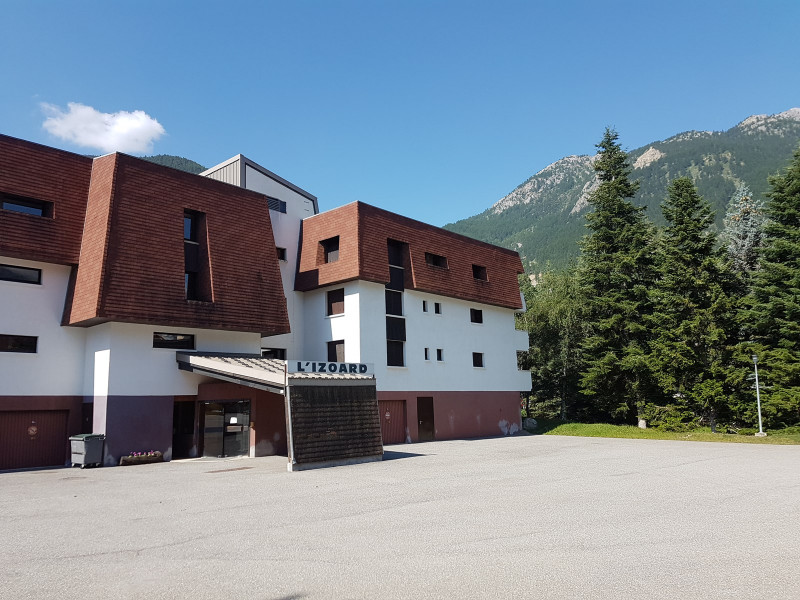 _clients_210524001_photos_10902i_10161787