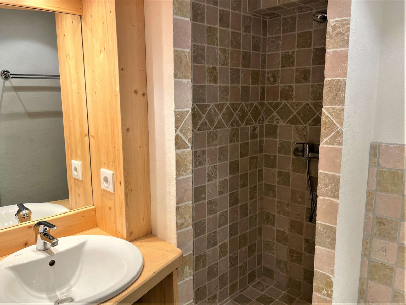 _clients_210524001_photos_10913i_10406460