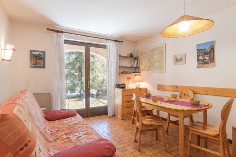 _clients_210524001_photos_11048a_10206743