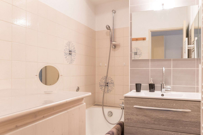 _clients_210524001_photos_11053k_9581401 _clients_210524001_photos_11053k_9581401