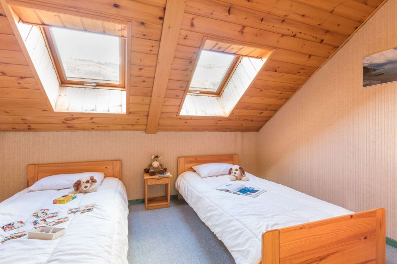 _clients_210524001_photos_11095h_10744850