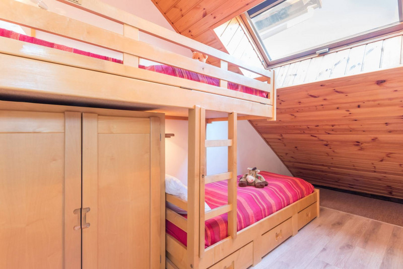 _clients_210524001_photos_11098g_10841761