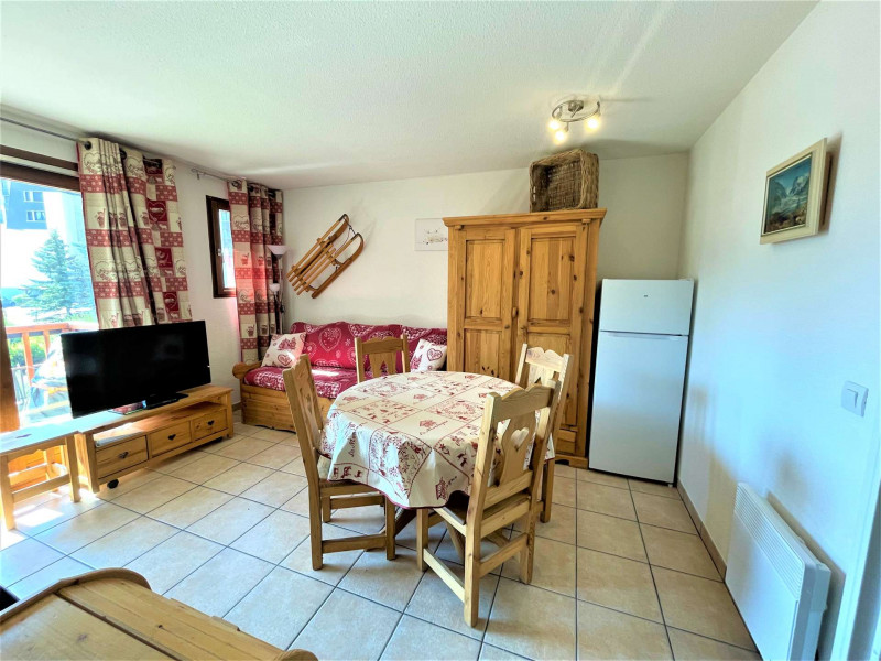 _clients_210524001_photos_11143c_4377001 _clients_210524001_photos_11143c_4377001