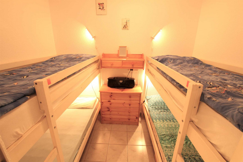 _clients_210524001_photos_11233j_10842673