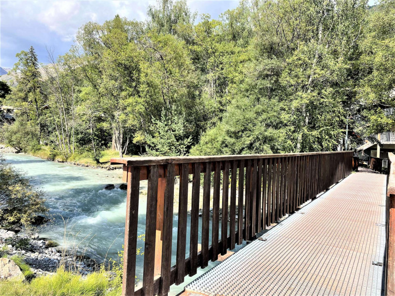 _clients_210524001_photos_18292x_10827535