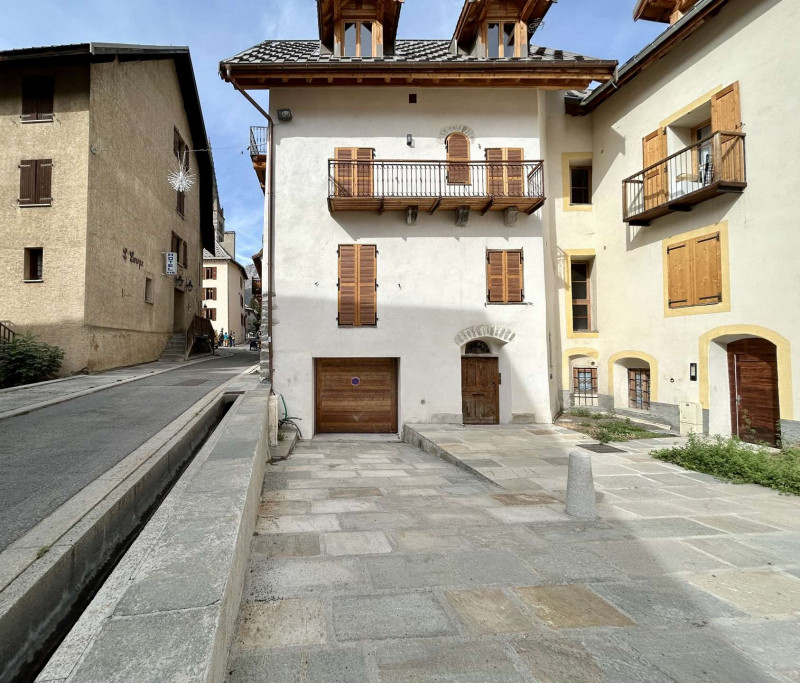 _clients_210524001_photos_20951t_8469494 _clients_210524001_photos_20951t_8469494