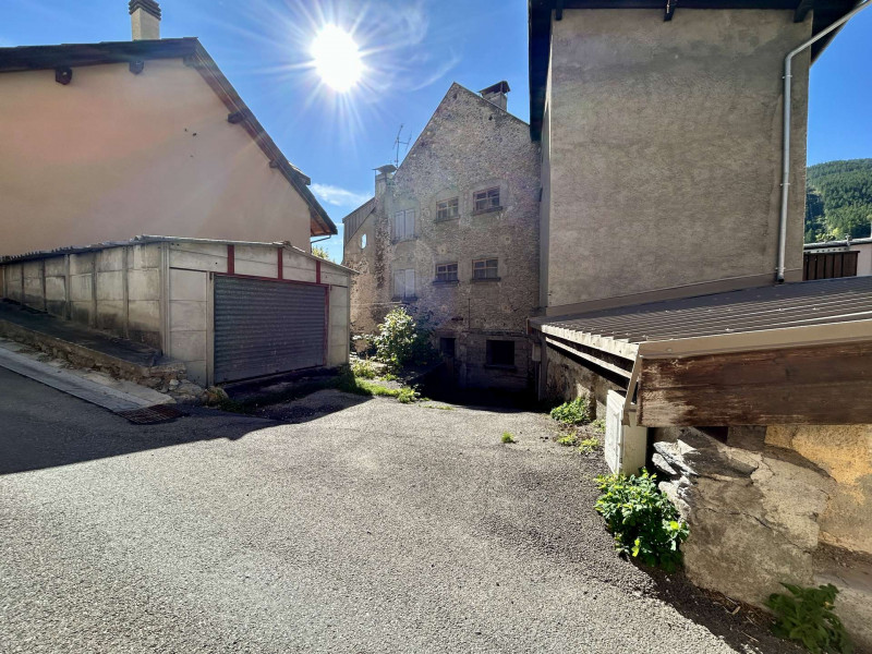 _clients_210524001_photos_23670p_10784291