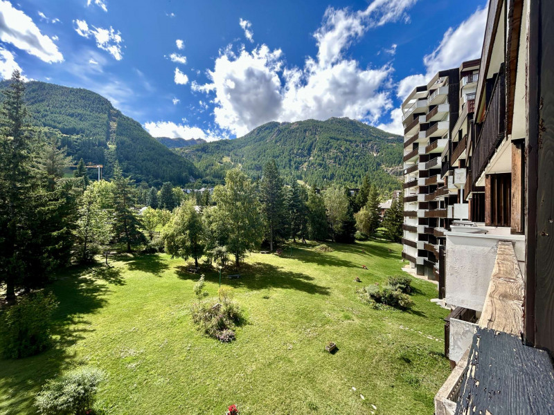 _clients_210524001_photos_24112g_10014279