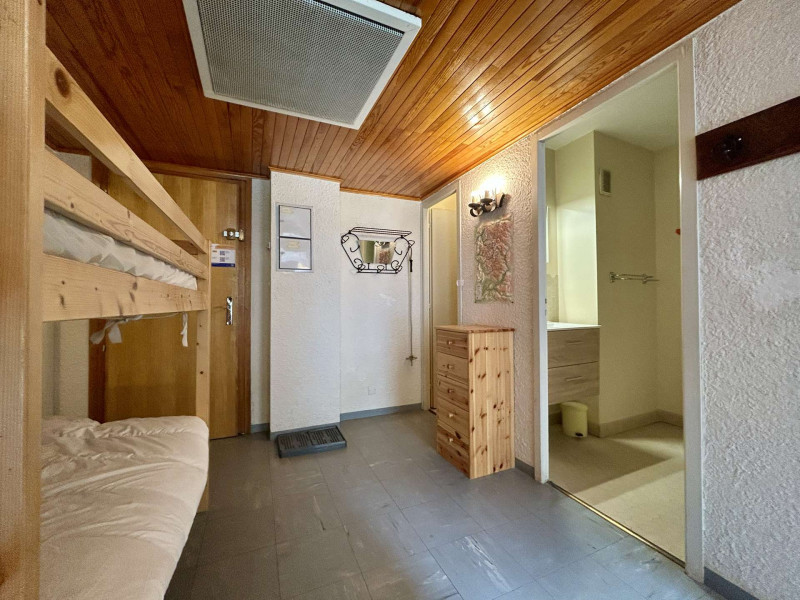 _clients_210524001_photos_24112h_10156186