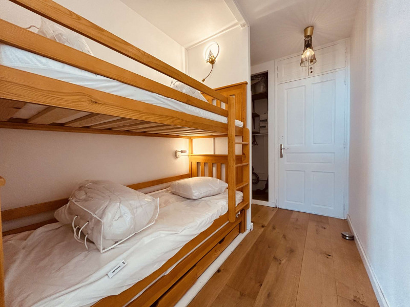 _clients_210524001_photos_24218l_10926359