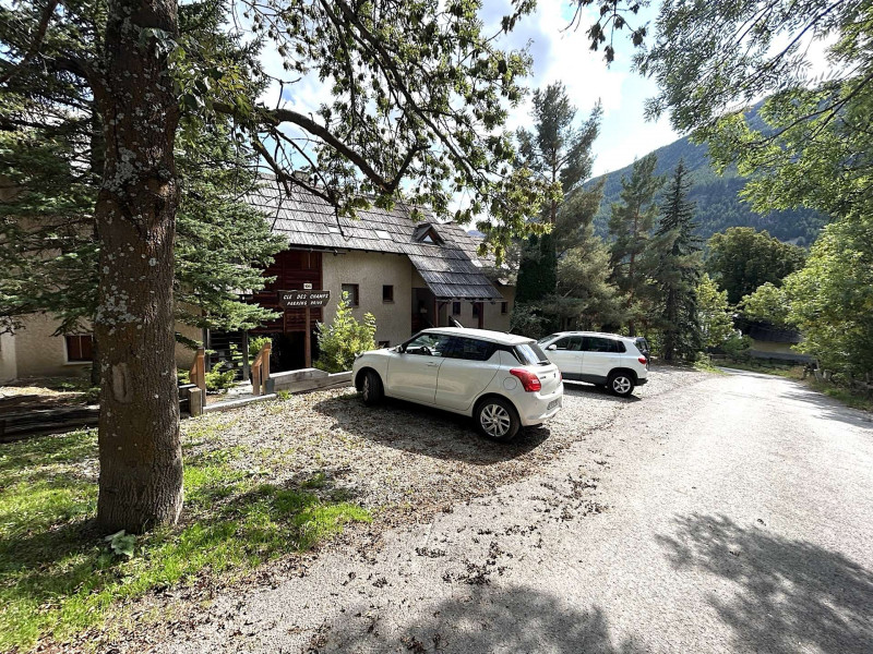 _clients_210524001_photos_24380n_9718725