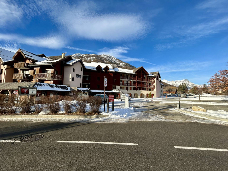 _clients_210524001_photos_26547k_10843376