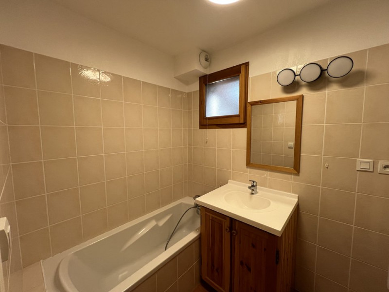 _clients_210533001_photos_50f_10936072