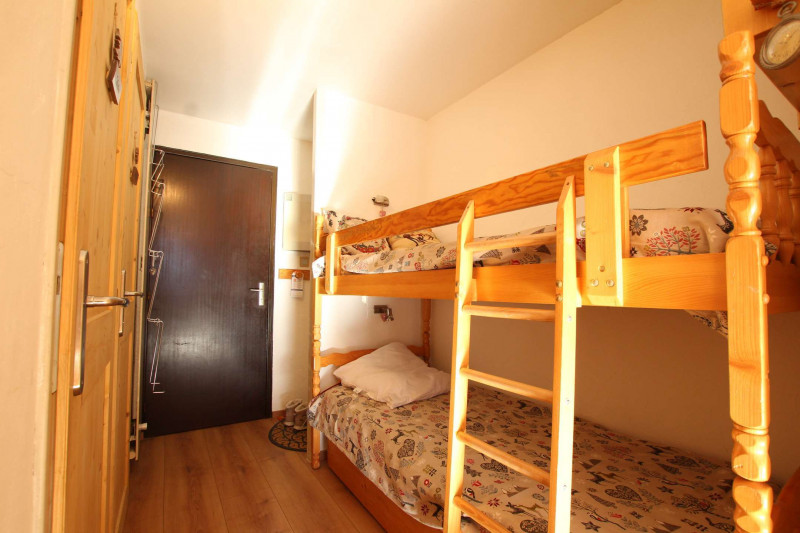 _clients_210533003_photos_11366c_10754874 _clients_210533003_photos_11366c_10754874