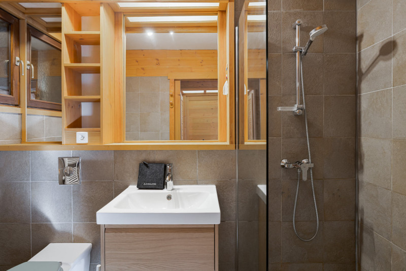 _lv_images__lot_0075554180_09_10781399