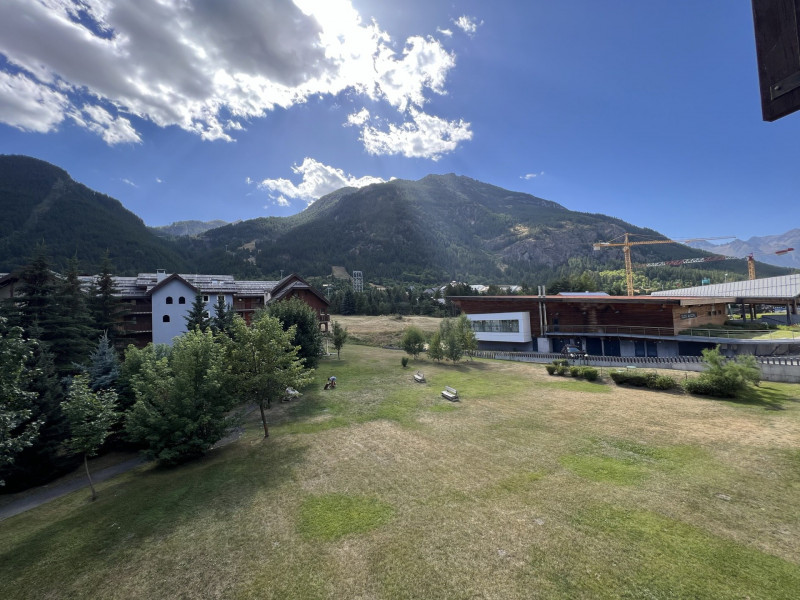 _serrechevalier-vacances_lv_images__lot_0000070524_07_9706937 _serrechevalier-vacances_lv_images__lot_0000070524_07_9706937