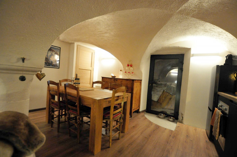appartement-le-bidule-salle-a-manger-serre-chevalier