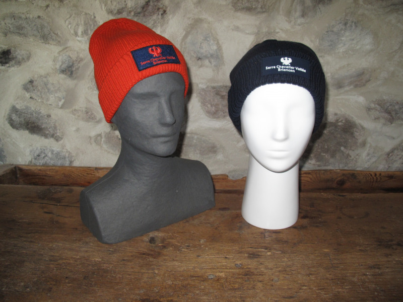bonnets-orange-bleu-5775043