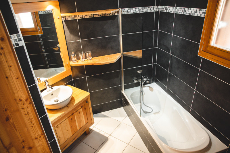 chalet-mitoyen-tartalys-9-salle-de-bain-serre-chevalier-chantemerle-10868075