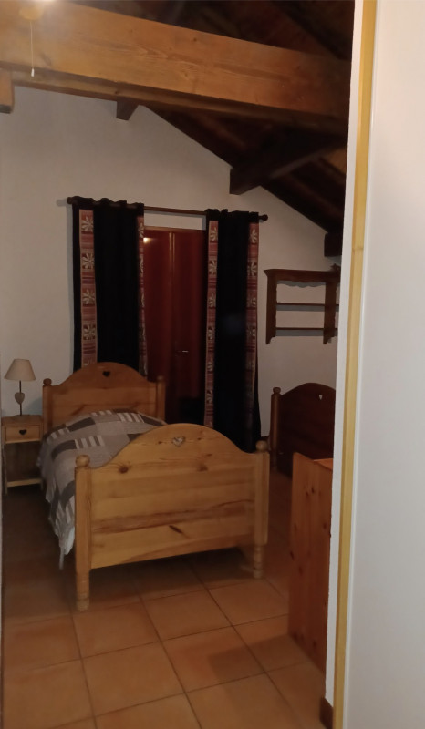 chambre-1-bis-chalet-8-personnes-beraud-10563935