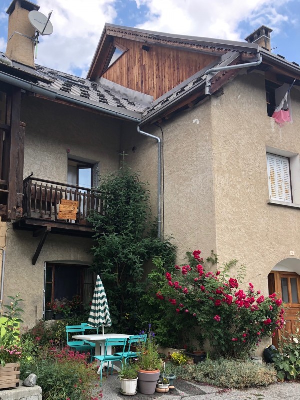 facade-1348967