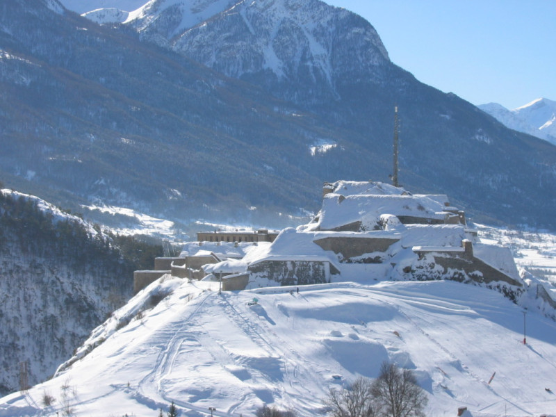 fort-du-chateau-hiver-cite-vauban- briancon-serre-chevalier