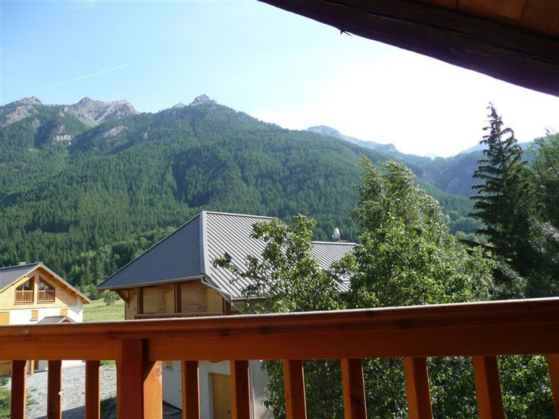 maison-corneille-god-ropiq-vue-balcon-serre-chevalier-monetier