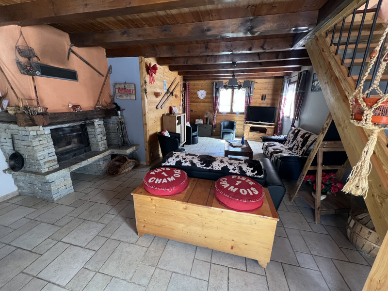 salon-3-chalet-8-personnes-beraud-10563938