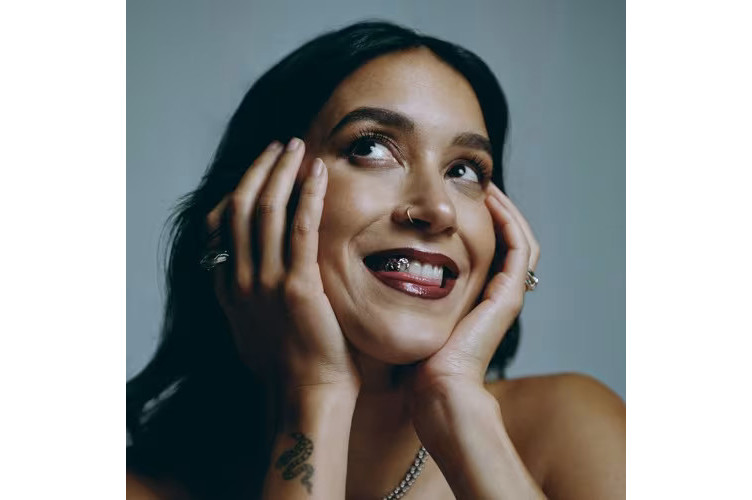 naomi-clement-applause-arty-colors-festival-ete-2026-serre-chevalier-briancon