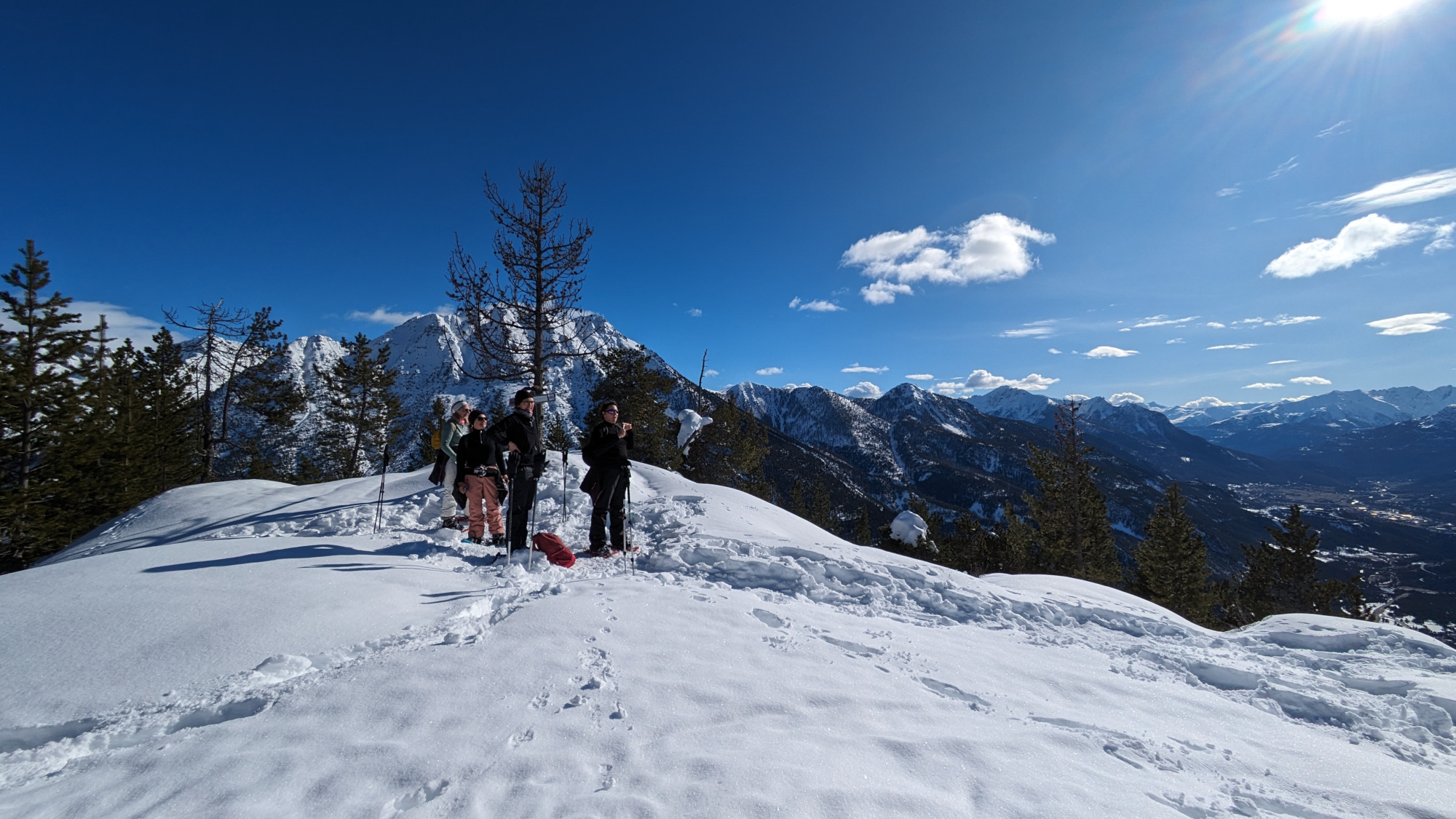 randonnee-raquettes-journee-vue-paysage-enneige-serre-chevalier-9873616