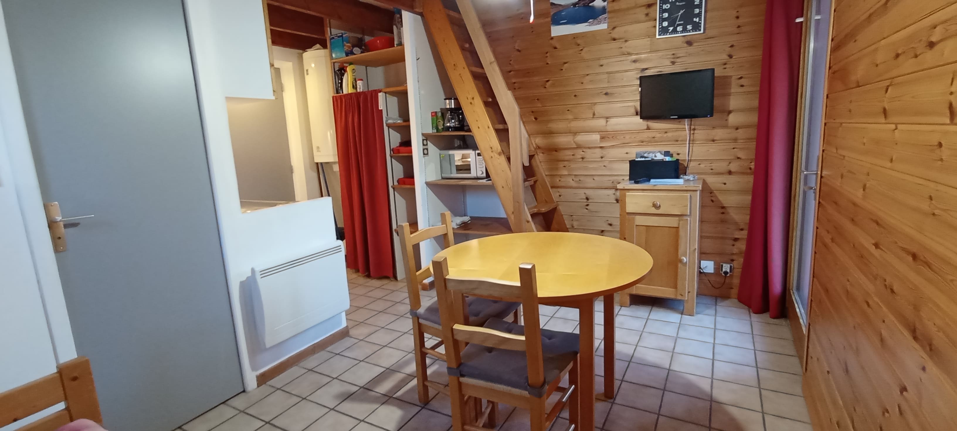 Salle à anger STUDIO MEZZANINE (AVOUACHD)