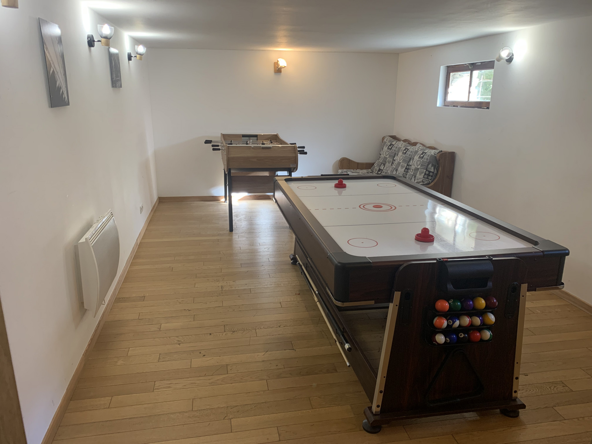 salle-de-jeux-air-hockey-8838390