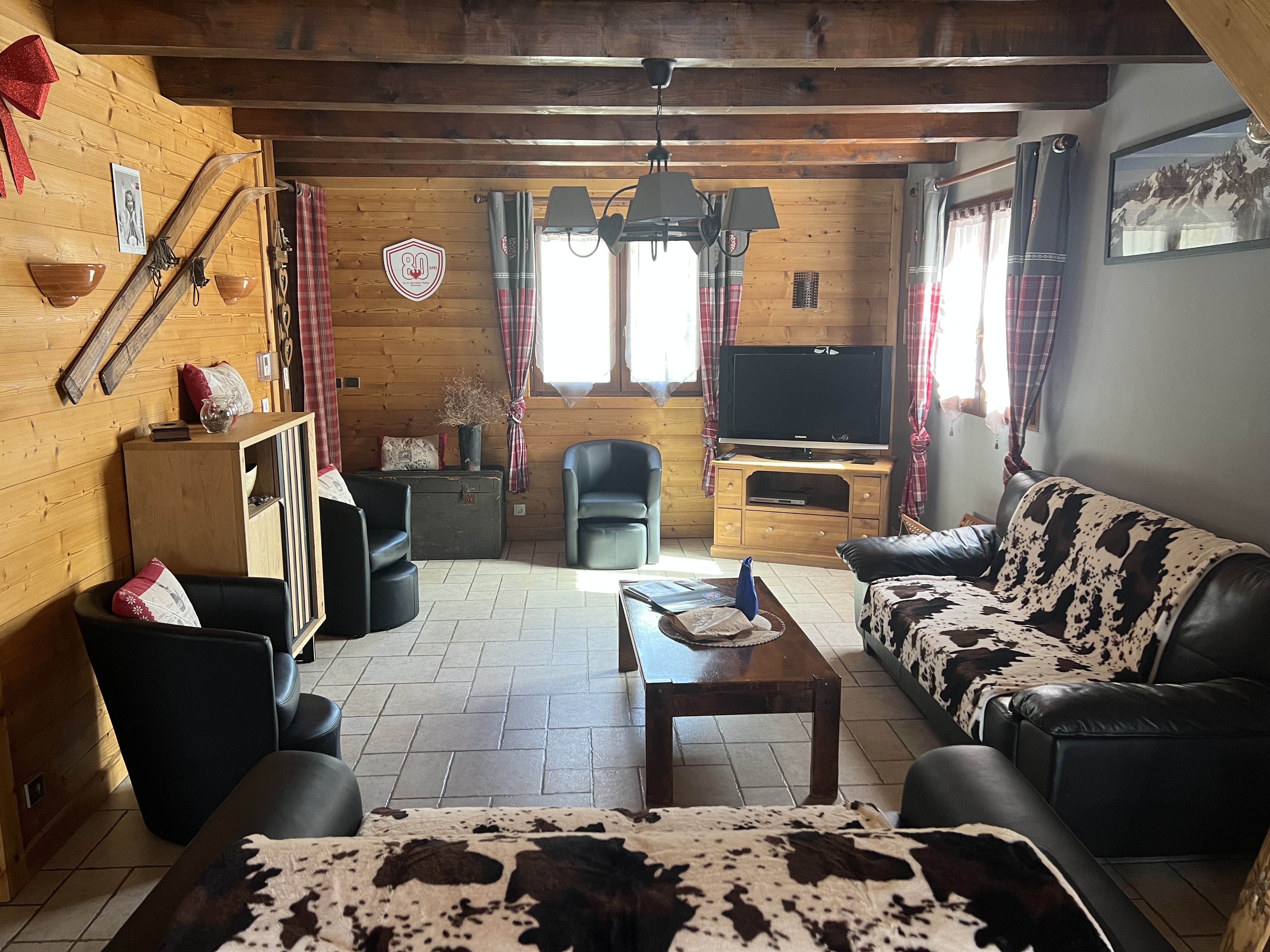 salon-chalet-8-personnes-beraud-10563936
