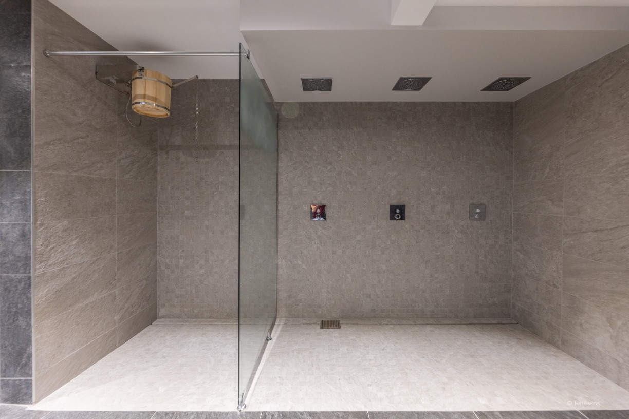 spa-douches-le-cristal-lodge-serre-chevalier